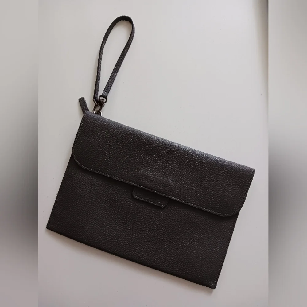 TUMI gray leather wristlet 11" x 7.5" - Picture 4 of 10